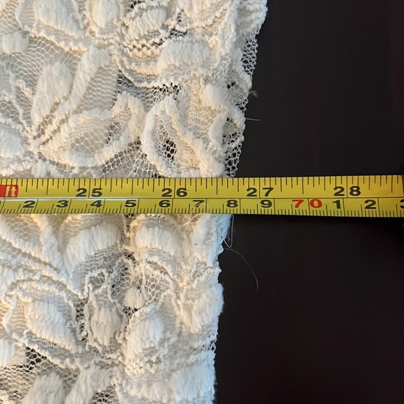 Style & Co lacy blouse with built in camisole - Picture 7 of 9